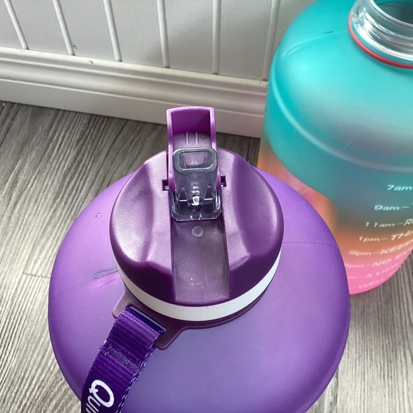 BuildLife 1 Gallon Motivational Water Bottle w/Straw + Extra Bottle (no lid) - Picture 5 of 7